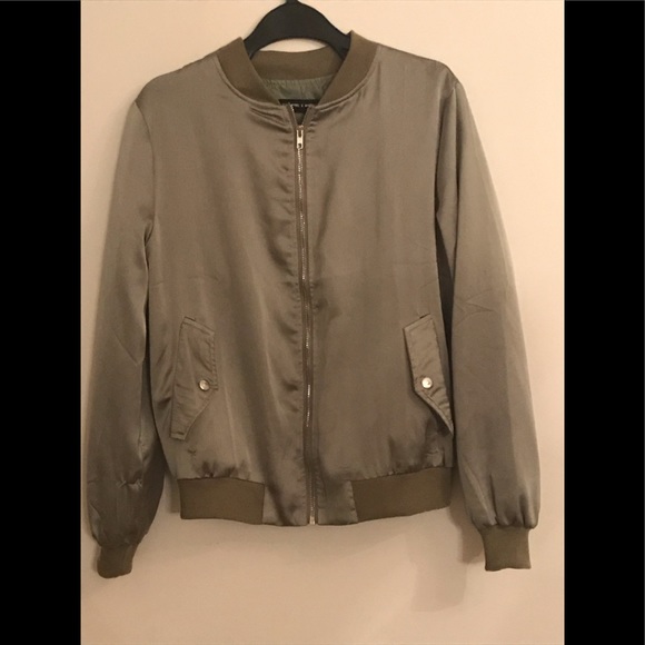 Carly x Missguided Bomber S - Picture 1 of 2